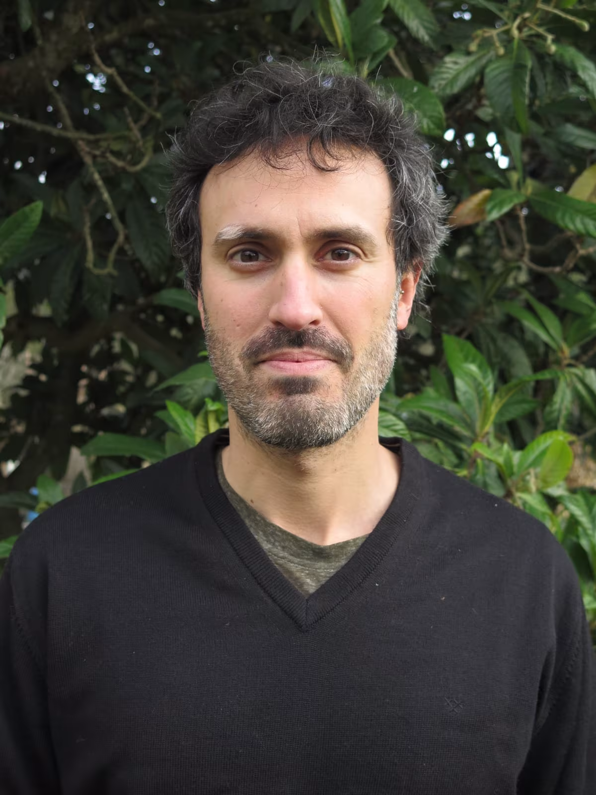 Retrato de Marc Aixalá, psicólogo, terapeuta y formador de facilitadores psicodélicos