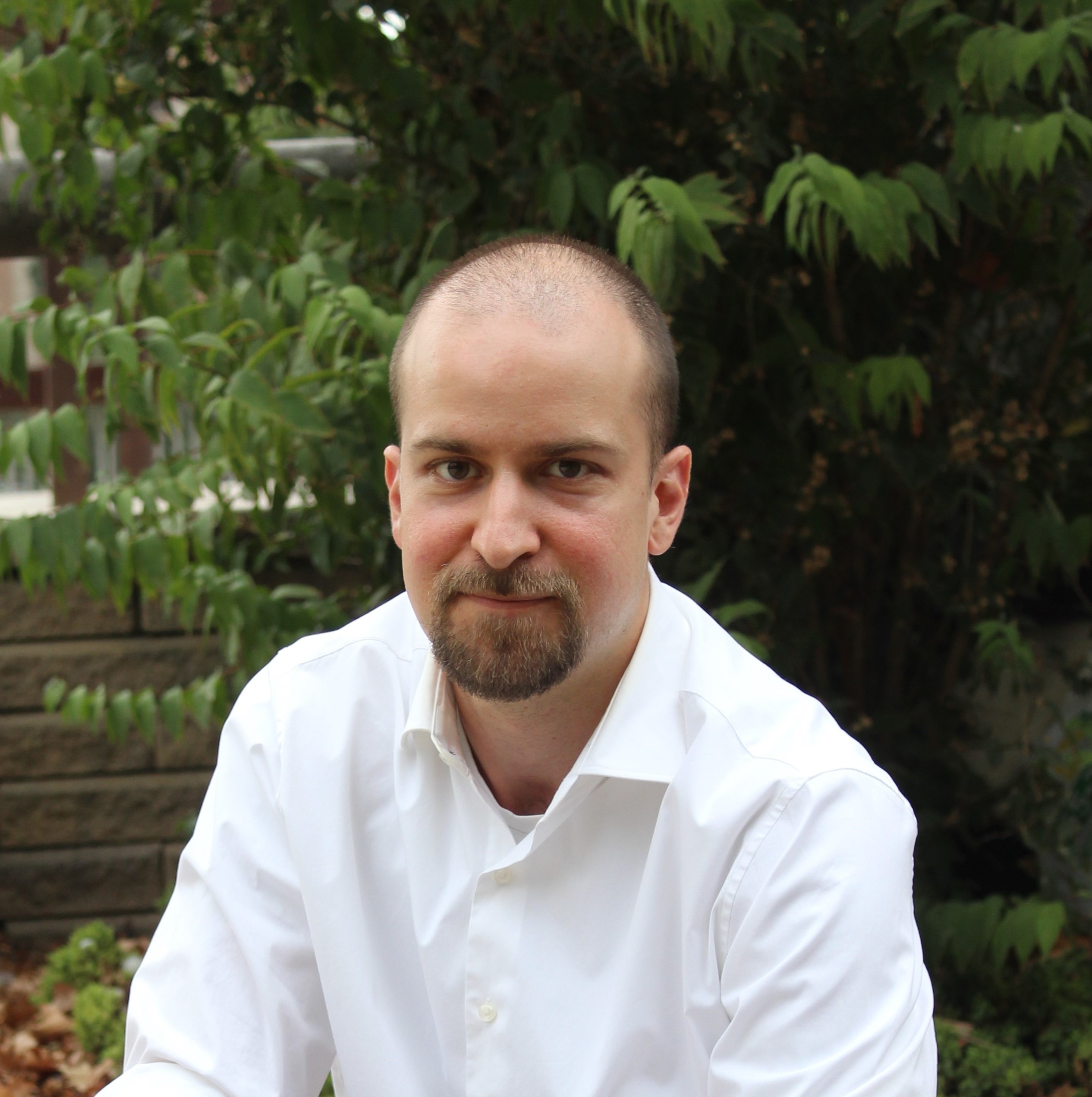 Dr. Genís Oña
